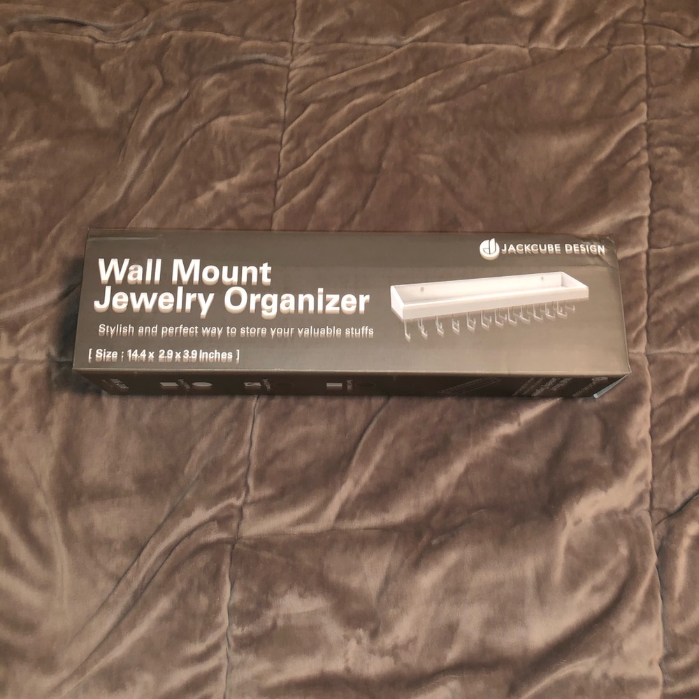 Wall mount jewelry organizer new